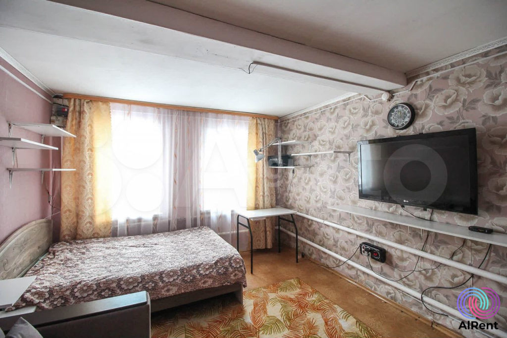 Дом 35 м² на участке 2,1 сот.