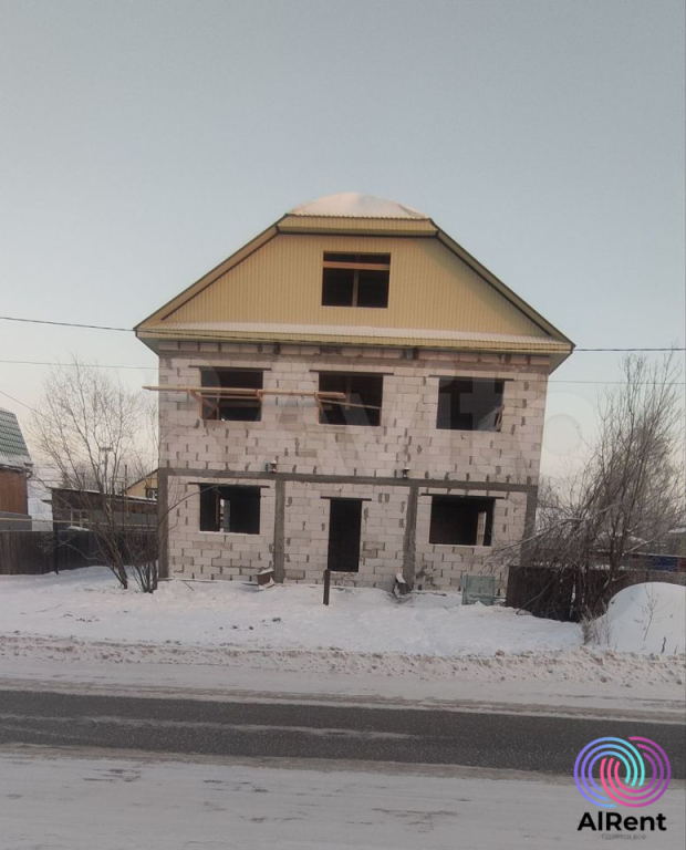 Дом 320 м² на участке 4 сот.