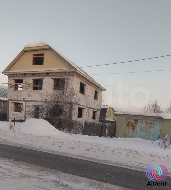 Дом 320 м² на участке 4 сот.